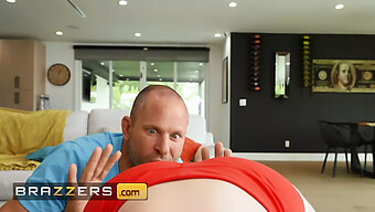 Lily Lou, A Fitness Influencer, Joins Scott For A Workout That Escalates Into A Steamy Encounter Featuring Brazzers